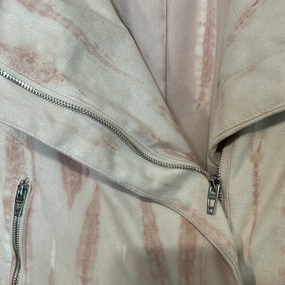 BLANKNYC Jacket - Picture 5 of 11